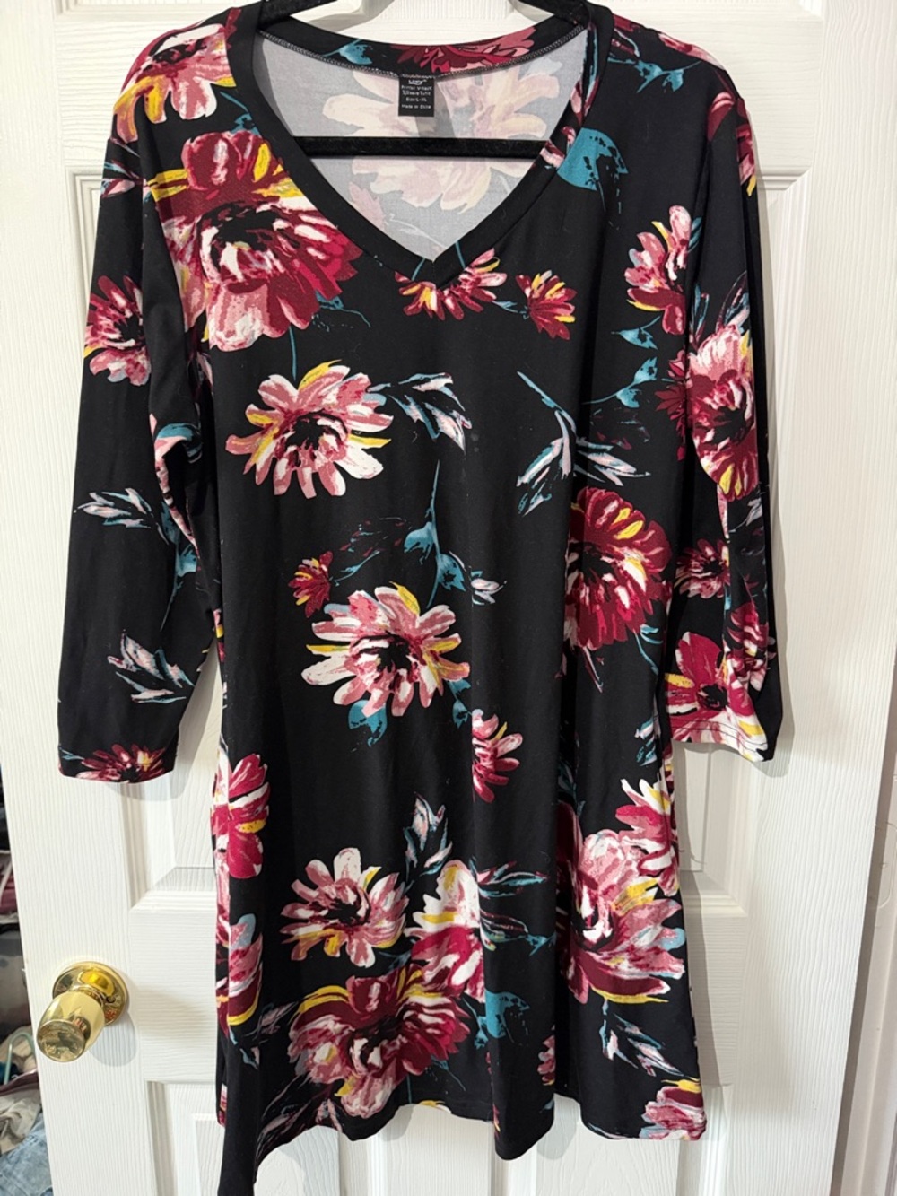 Black Floral V‑Neck Long Sleeve Dress with Berry Blooms